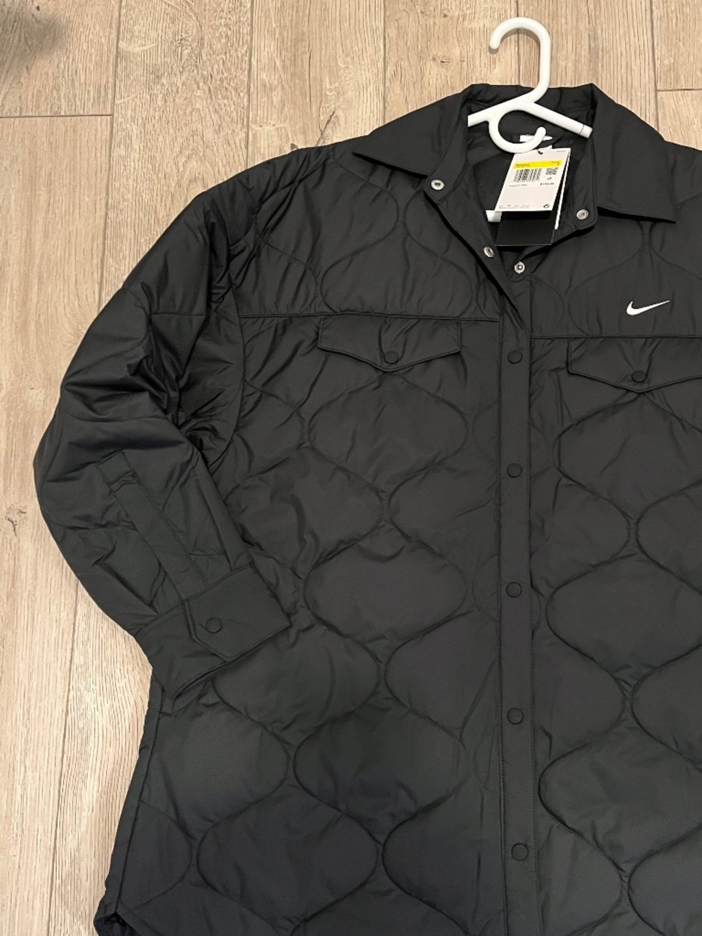 NWT Nike Quilted Repel Jacket, Black Color, Size Small